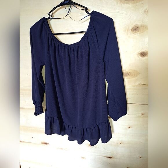 Lily White Blouse - Picture 6 of 9